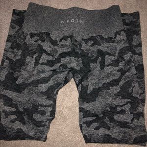 NVGTN camo leggings